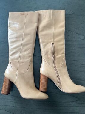 Gibson Latimer Knee-High Leather Boots in Beige new w/defects